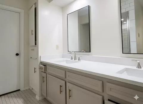 Bath - 936 E Berkeley Dr, Richardson, TX 75081 photo 1 of 3