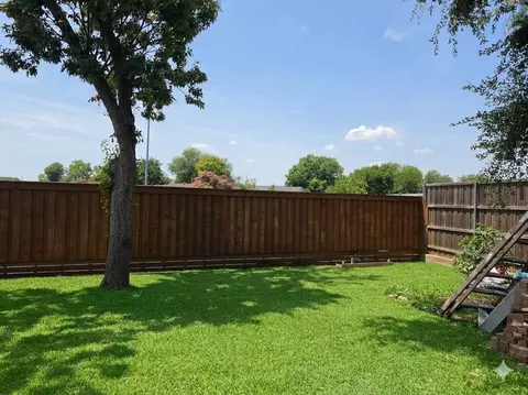Exterior - 936 E Berkeley Dr, Richardson, TX 75081 photo 4 of 7