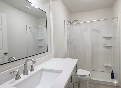 Bath - 936 E Berkeley Dr, Richardson, TX 75081 photo 2 of 3