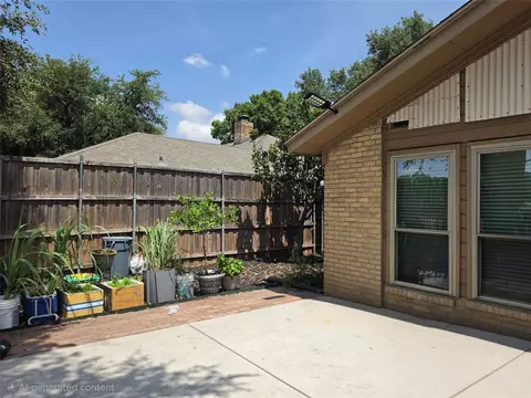 Exterior - 936 E Berkeley Dr, Richardson, TX 75081 photo 3 of 7