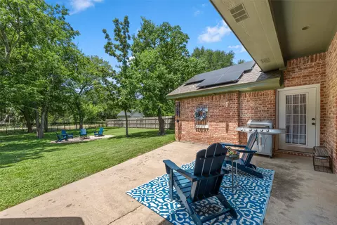 Exterior - 9408 Silverthorn Dr, Waco, TX 76708 photo 4 of 10
