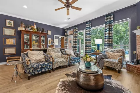 Living - 9408 Silverthorn Dr, Waco, TX 76708 photo 2 of 2