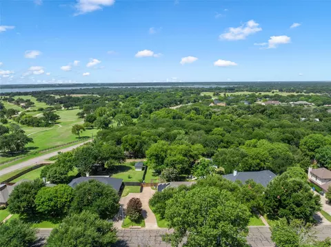 View/Area - 9408 Silverthorn Dr, Waco, TX 76708 photo 1 of 5