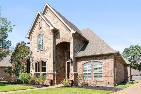 2808 Country Club Rd, Pantego, TX 76013
