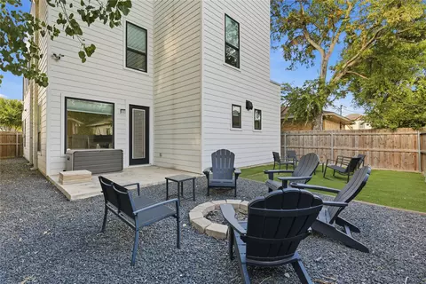 1808 Shaw St, Dallas, TX 75212