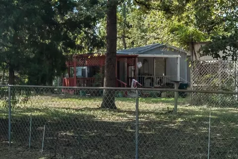 106 Hammer Rd, Eustace, TX 75124 photo 5
