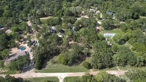 106 Hammer Rd, Eustace, TX 75124