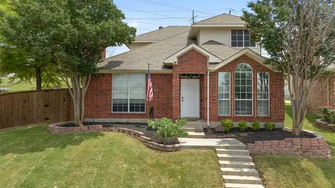 4100 Creekhollow Dr, Carrollton, TX 75010