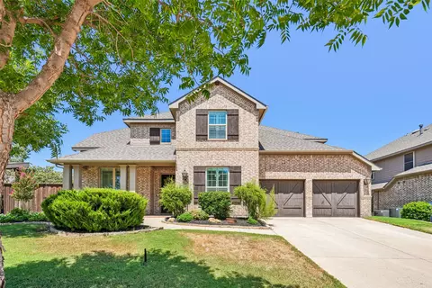 932 Champions Ct, Roanoke, TX 76262