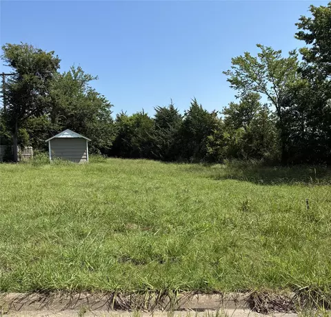 1204 Williamsburg Rd, Greenville, TX 75401