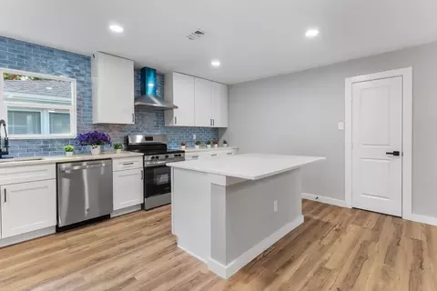 6136 Walnut Dr, Fort Worth, TX 76114