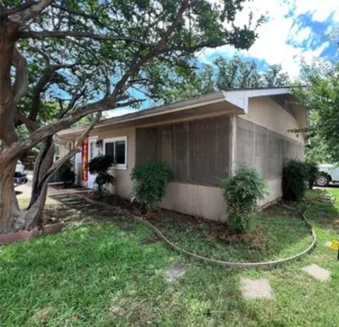 600 Lake Dr, Lake Dallas, TX 75065