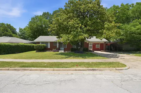 3275 S Edgefield Ave, Dallas, TX 75224
