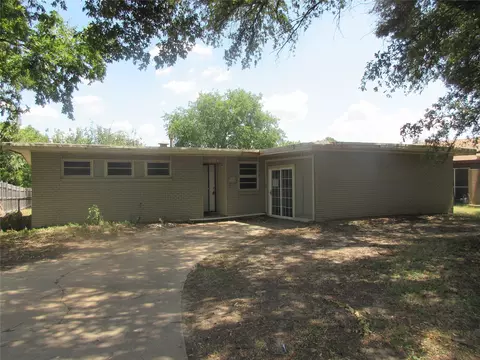 4904 Virgil St, Fort Worth, TX 76119