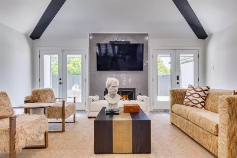 6626 Harvest Glen Dr, Dallas, TX 75248