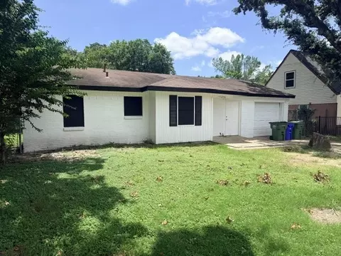 14206 Cimarron Dr, Balch Springs, TX 75180