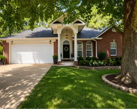 1622 Shady Lake Cir, Henderson, TX 75652