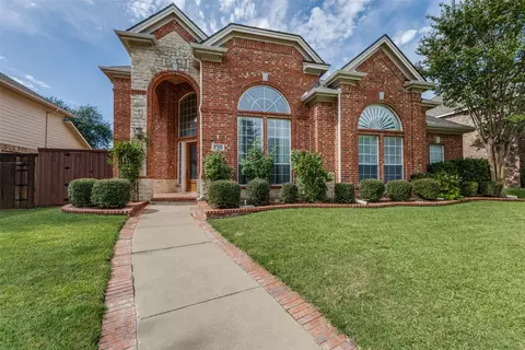 530 Weeping Willow Rd, Garland, TX 75044