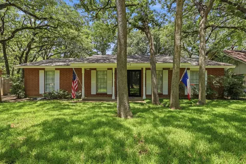 3702 Hastings Dr, Arlington, TX 76013