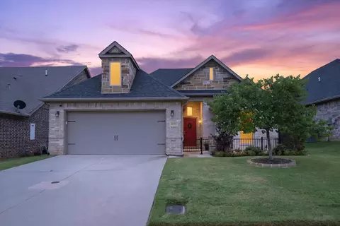 3845 Iron Ore Dr, Denison, TX 75020