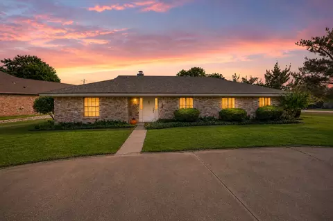 5132 Fairway Cir, Granbury, TX 76049