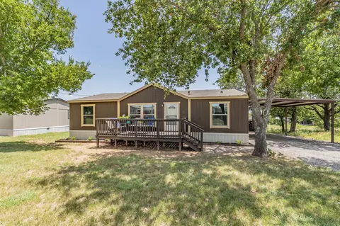 204 Overland Trl, Bridgeport, TX 76426