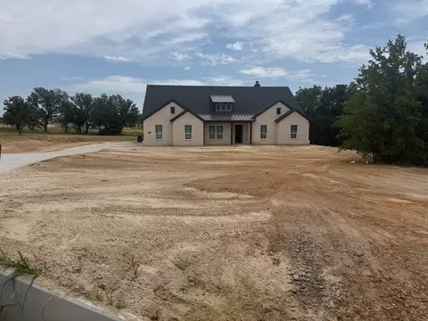 809 Zachary Michael Ct, Springtown, TX 76082