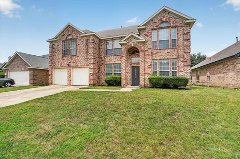 7724 Brook Meadow Ln, Fort Worth, TX 76133