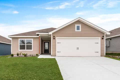 10105 Throttle Ln, Fort Worth, TX 76131