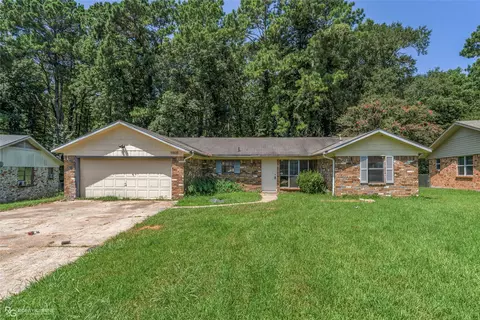 9808 Driftwood Cir, Shreveport, LA 71118