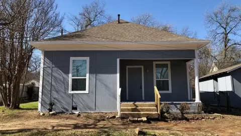 611 S Scullin Ave, Denison, TX 75020