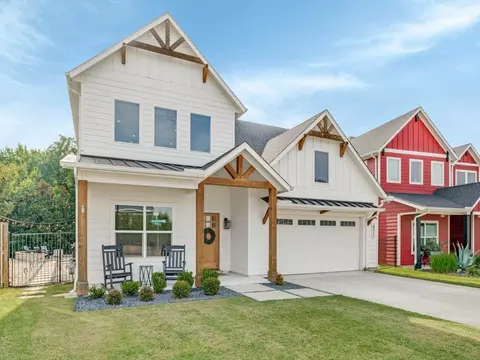 Exterior - 972 Meadow Bend Loop S, Grapevine, TX 76051 photo 2 of 6