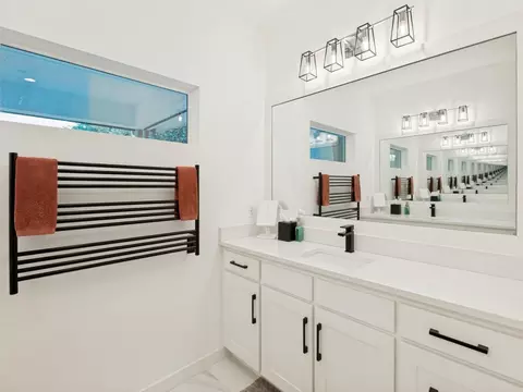 Bath - 972 Meadow Bend Loop S, Grapevine, TX 76051 photo 1 of 6