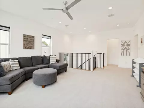 Living - 972 Meadow Bend Loop S, Grapevine, TX 76051 photo 5 of 6