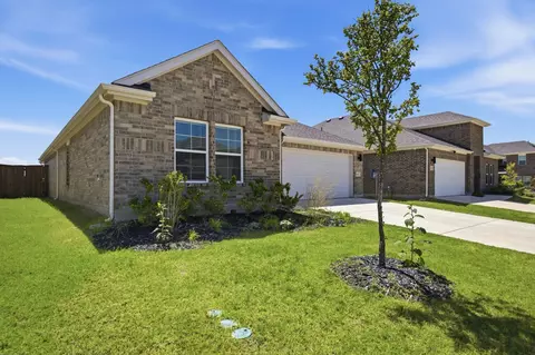 643 Scarlett St, Forney, TX 75126