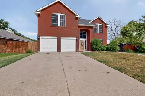 3484 Braes Meadow Dr, Grand Prairie, TX 75052