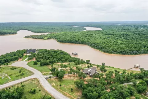 133 Sunset Bay Pointe Ct, Chico, TX 76431