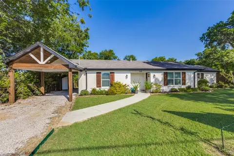 810 S Bois D Arc St, Forney, TX 75126