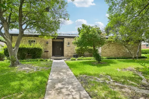 13990 Far Hills Ln, Dallas, TX 75240