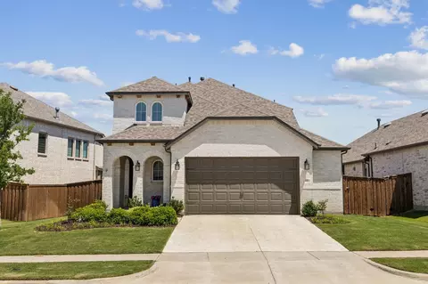 1825 Pelham Dr, Aubrey, TX 76227