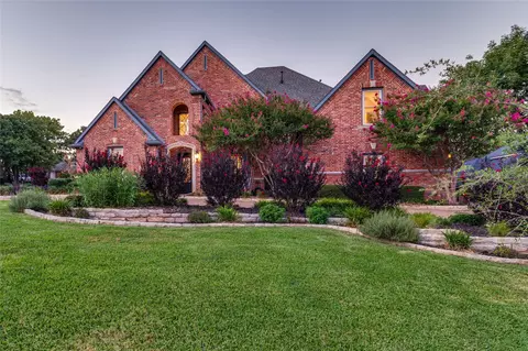 801 Shady Bend Ct, Highland Village, TX 75077
