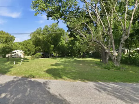 5410 Wyoming Ct, Granbury, TX 76048