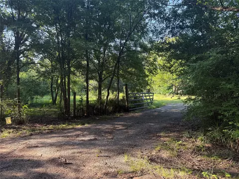 175 Fcr #1128, Streetman, TX 75859