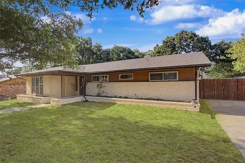 7232 Monterrey Dr, Fort Worth, TX 76112