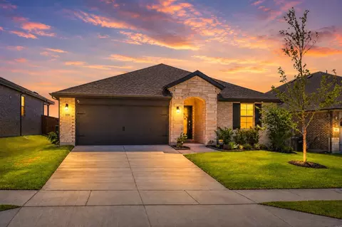 500 Thorn Creek Dr, Anna, TX 75409
