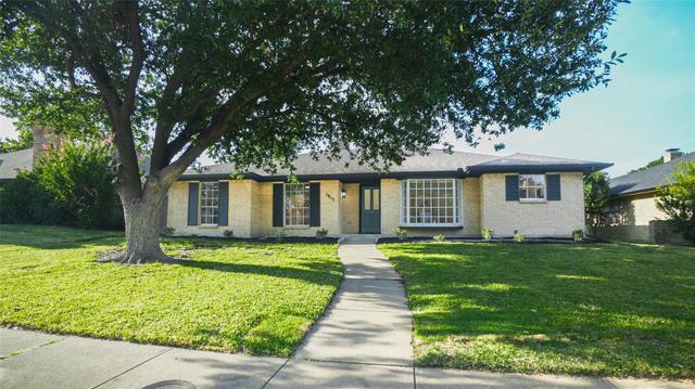 1917 Middle Glen Dr, Carrollton, TX 75007