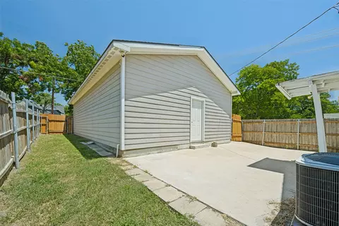 501 W Texas St, Denison, TX 75020