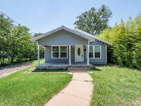 1805 7th St, Brownwood, TX 76801
