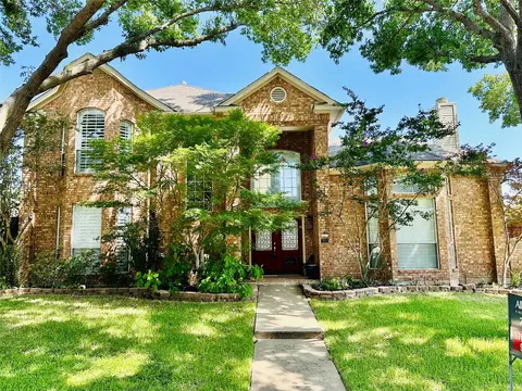 701 Pine Lks, Plano, TX 75025