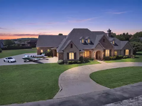 108 Concorde Cir, Cresson, TX 76035